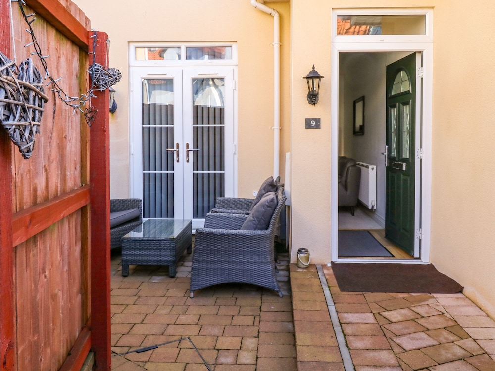 9 Seaford Sands — 4-Star Luxury Hotel in Paignton, United Kingdom
