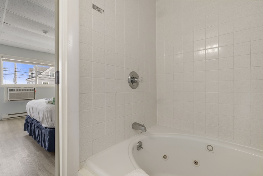 Americas Best Value Inn Mt Royal - photo 63