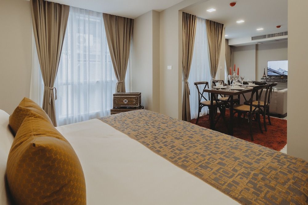 Ekkamai Apartment
