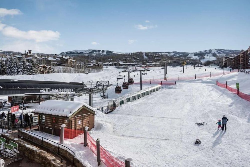 Luxury Ski in Ski out 1 Bedroom Colorado Resort Vacation Rental in the Heart of Snowmass Base Village - photo 19