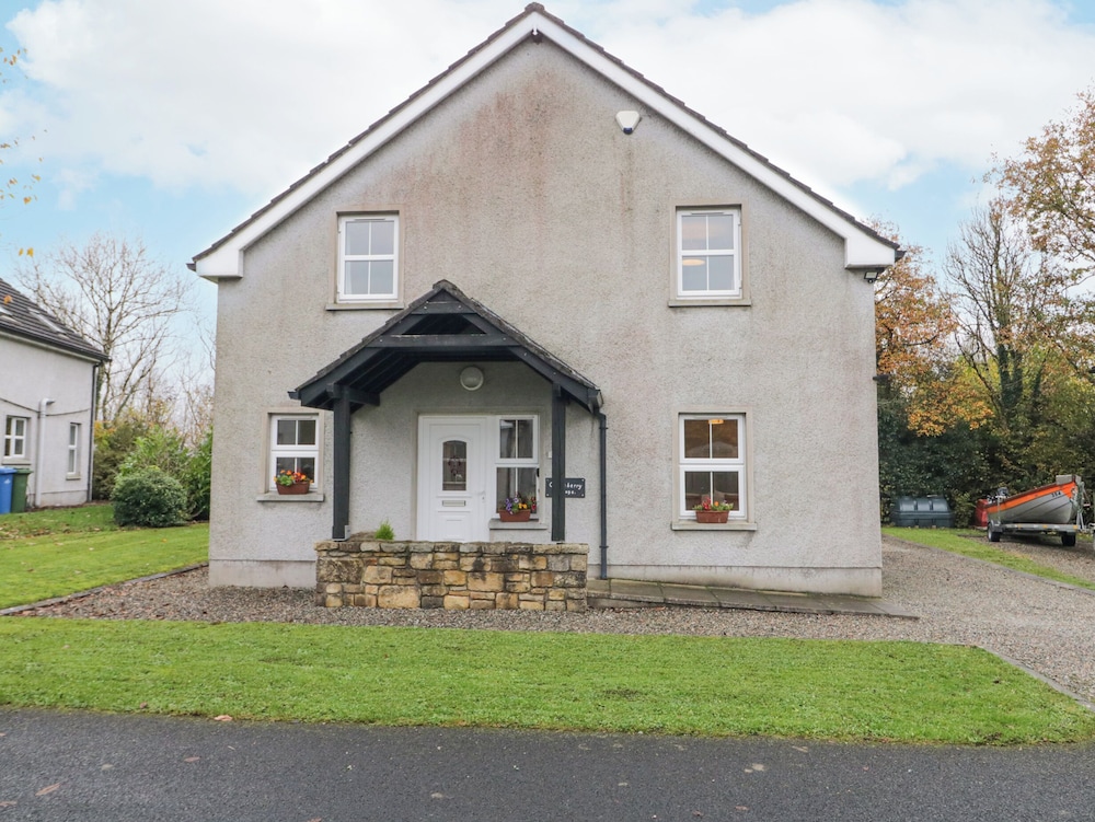 Gooseberry Cottage — 4-Star Luxury Hotel in Enniskillen, United Kingdom