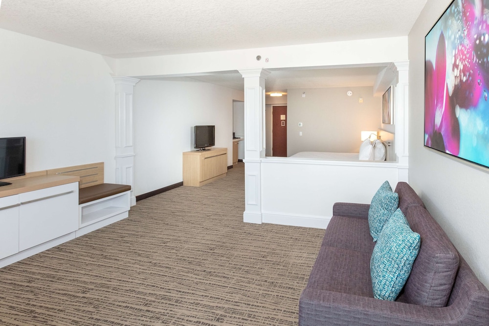 Hilton Garden Inn Daytona Beach Airport - photo 58