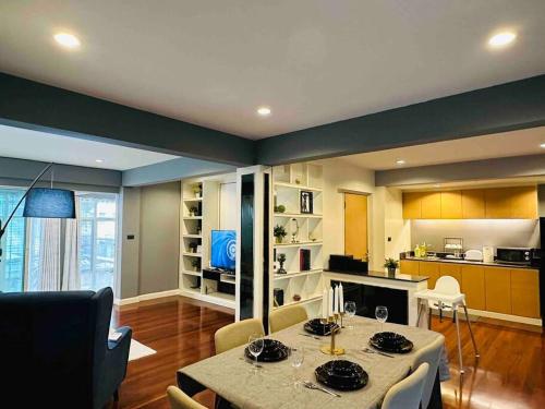 5BRHouse City centre Silom 3min to BTS Saint Louis