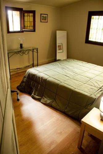 Gite en Provence proche Avignon — 4-Star Luxury Hotel in Sauveterre, France