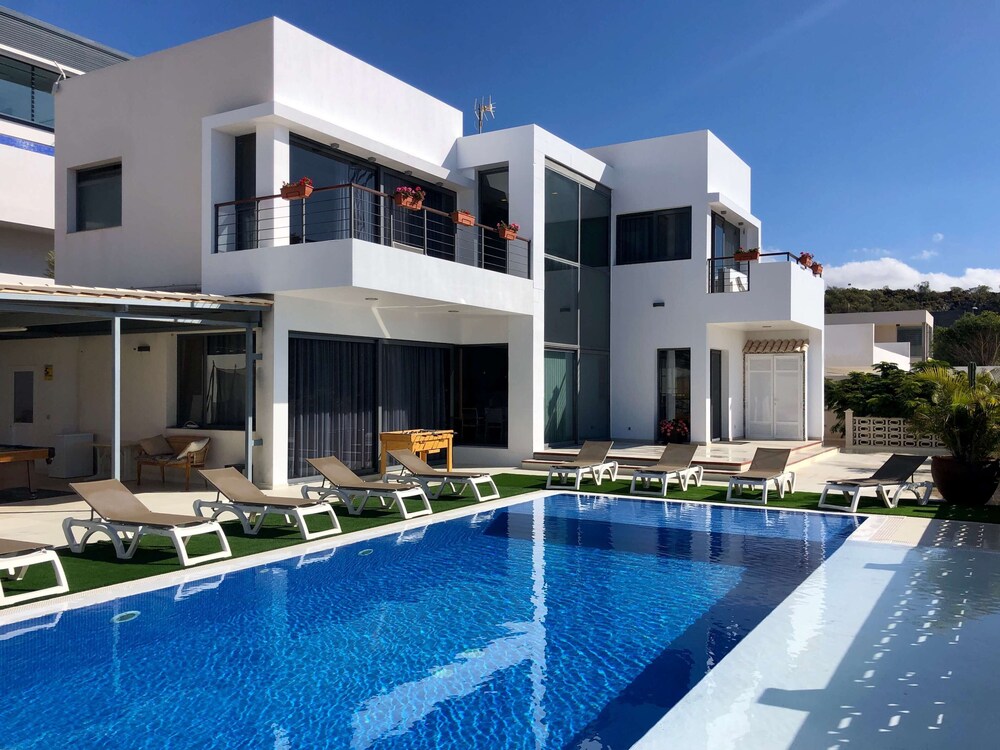 Villa Casa Flamboyant — 4-Star Luxury Hotel in Adeje, Spain