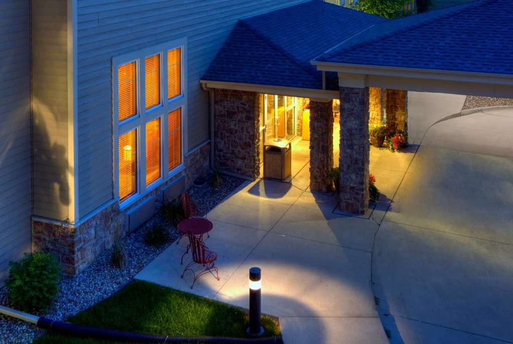 AmericInn by Wyndham Newton - photo 4