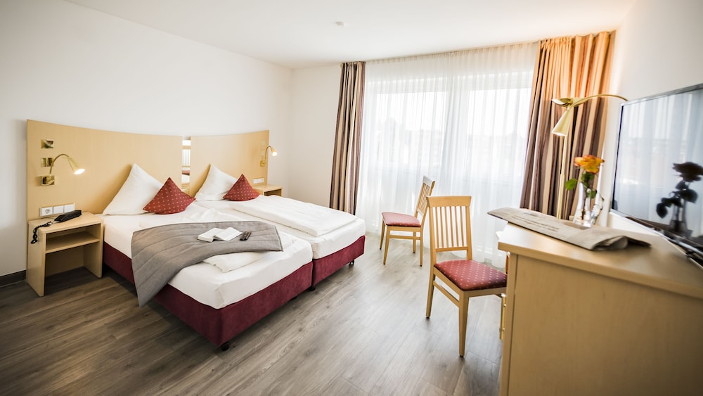 City Hotel garni Neu Ulm - carbon neutral hotel in Neu-Ulm