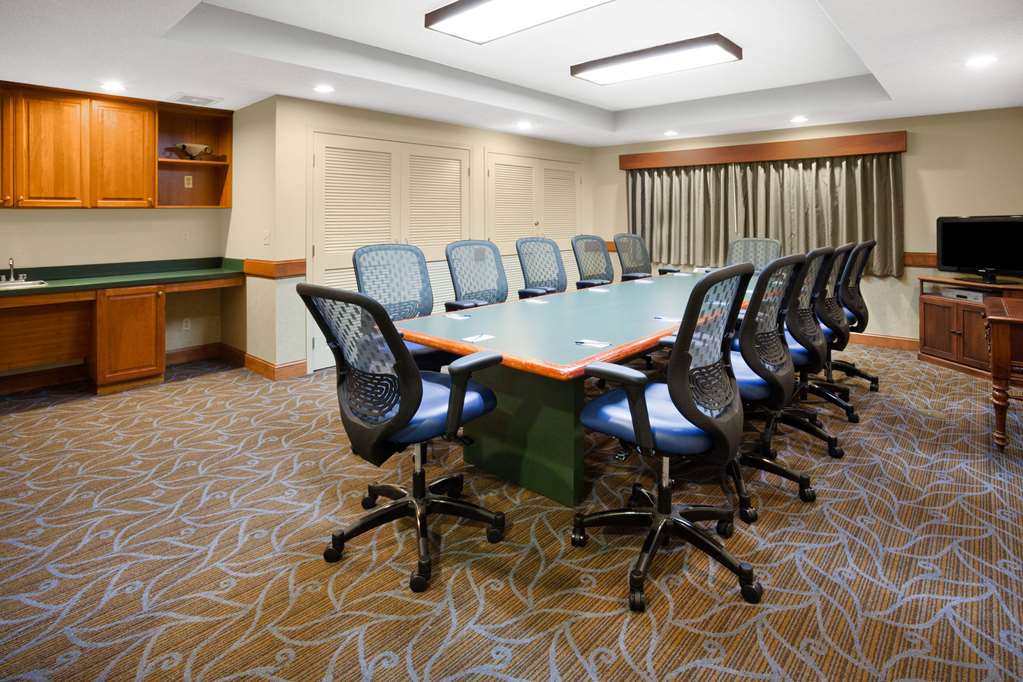 AmericInn by Wyndham Chanhassen - photo 39