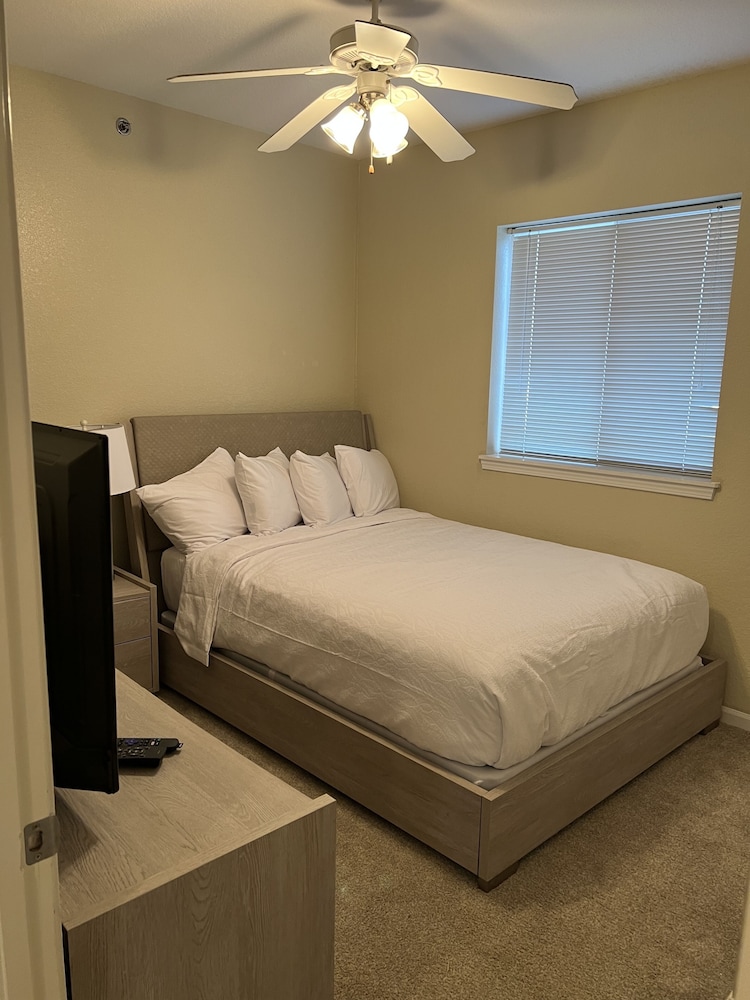 Washburn Hotel Suites - photo 8