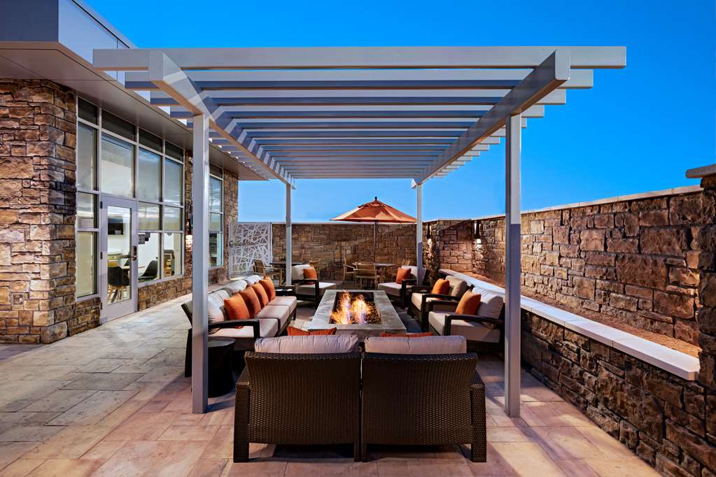 Hyatt House Carlsbad - photo 6