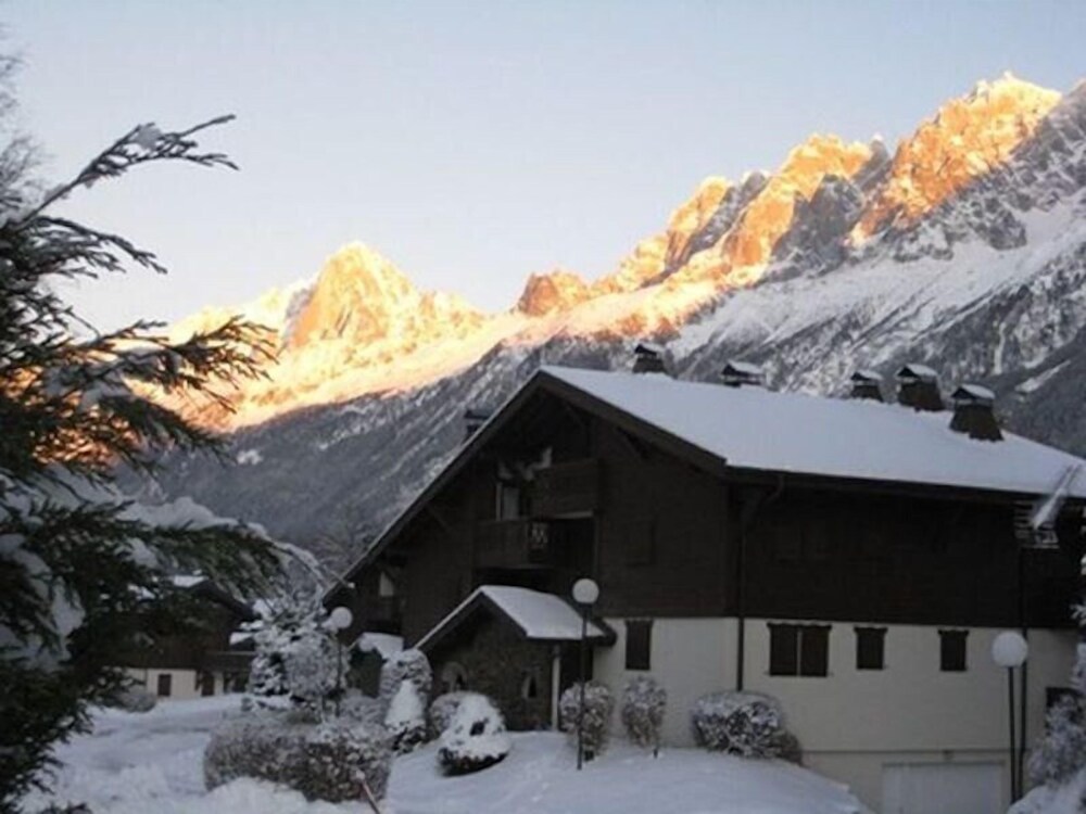 Résidence Aiguille Du Midi Bat A Aiguille du Midi A778 MAE 6406 — 4-Star Luxury Hotel in Les Houches, France