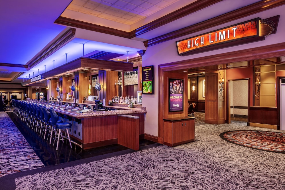 Harrah's Joliet Casino & Hotel A Caesars Rewards Destination - photo 24
