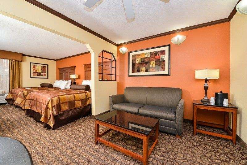 Best Western Plus Midwest Inn & Suites - photo 10