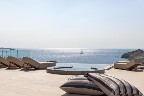 Villa Samba — 4-Star Luxury Hotel in Mykonos, Greece