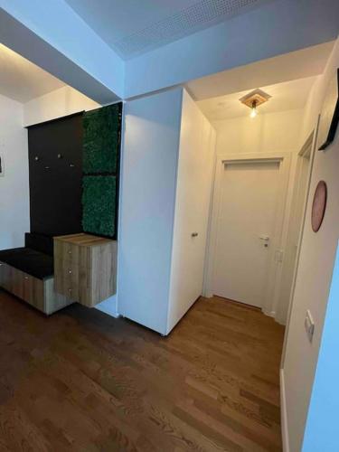 Nice one bedroom apt S — 4-Star Luxury Hotel in Bucharest, Romania
