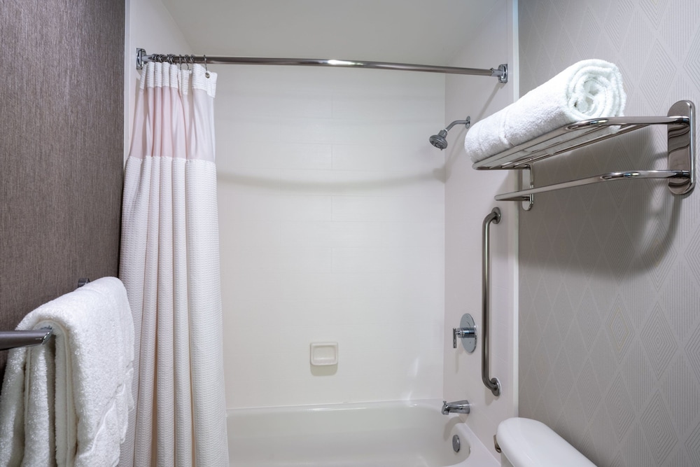 SpringHill Suites by Marriott Pasadena Arcadia - photo 19