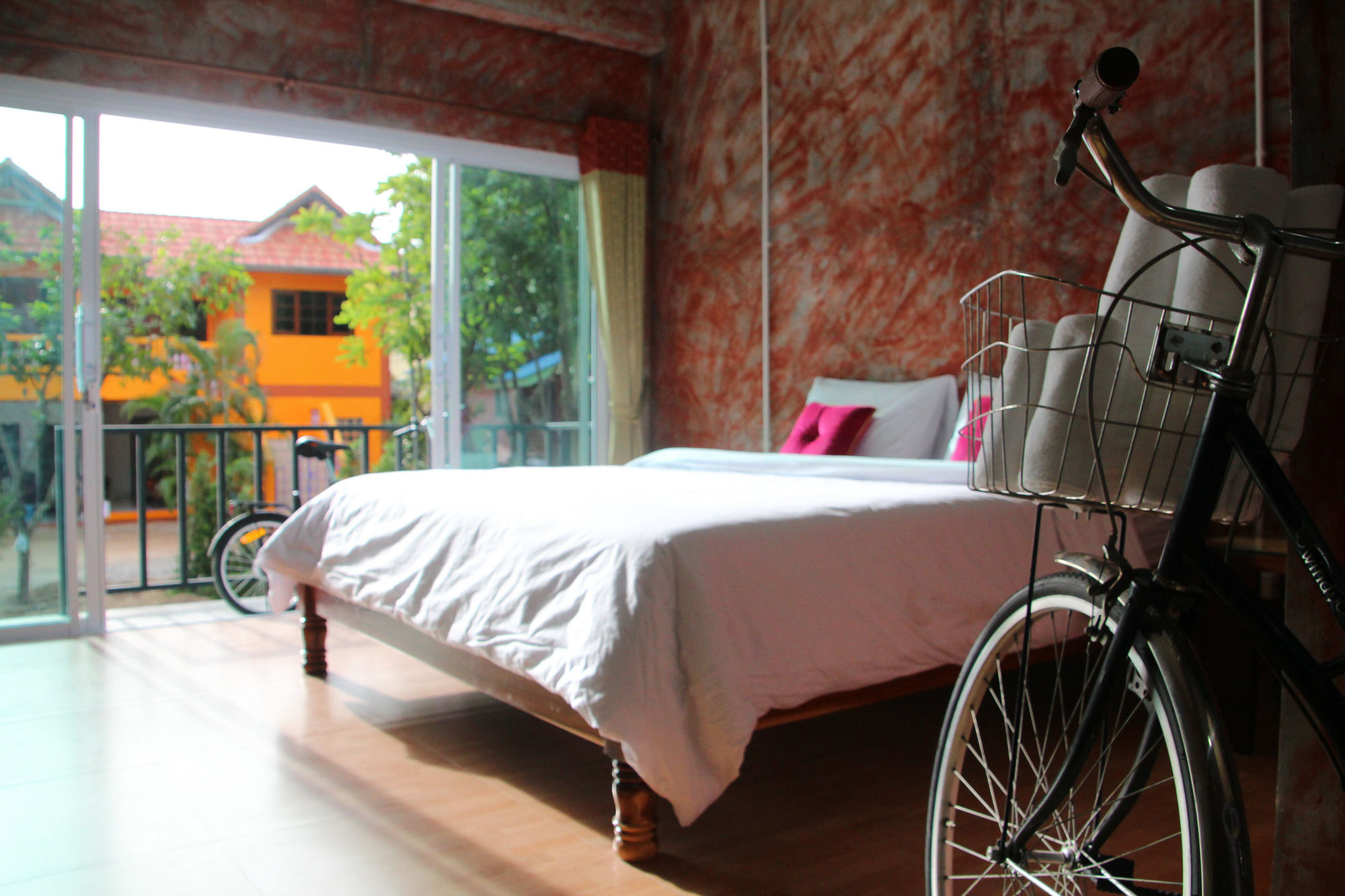 Samui Poshtel - carbon neutral hotel in Koh Samui