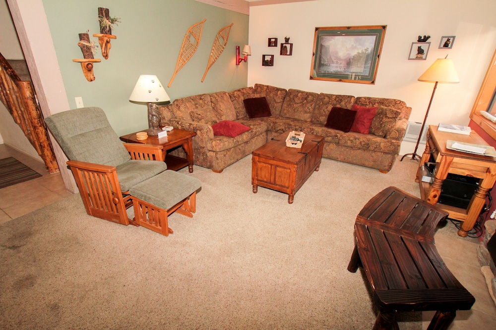 Mammoth Ski & Racquet Club - photo 37