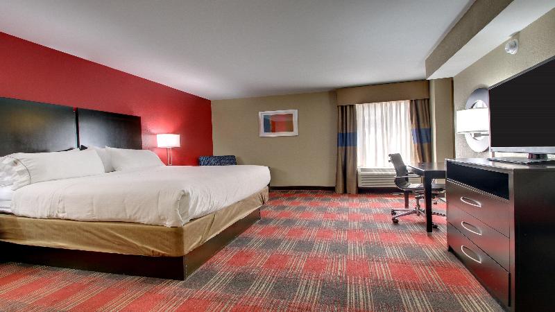 Holiday Inn Express & Suites Jackson Downtown Coliseum by IHG - photo 33