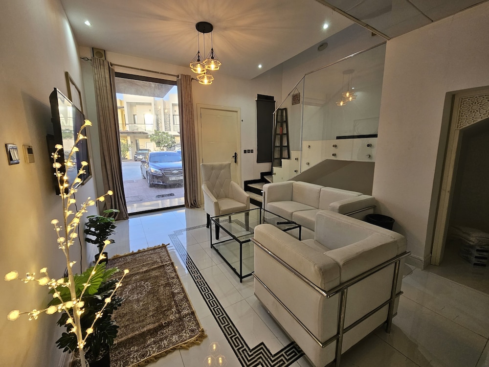 Amazing One bedroom Villa Townhouse — 5-Star Luxury Hotel in Dubai, United Arab Emirates