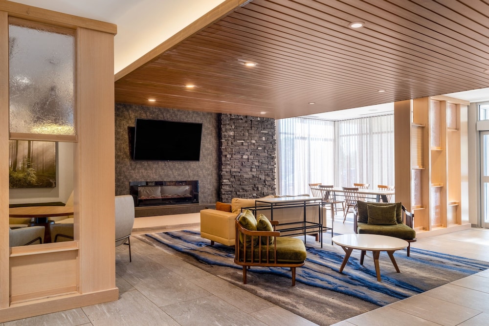 Fairfield Inn & Suites by Marriott Minneapolis North - photo 3