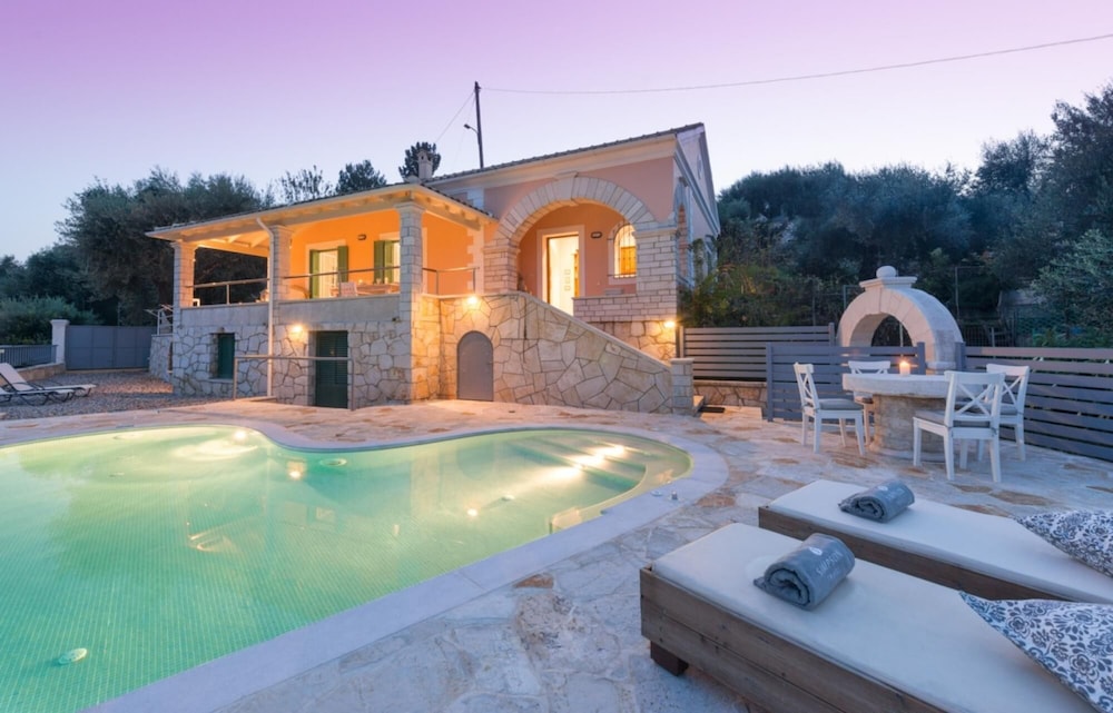 Villa Rahi in — 4-Star Luxury Hotel in Corfu, Greece