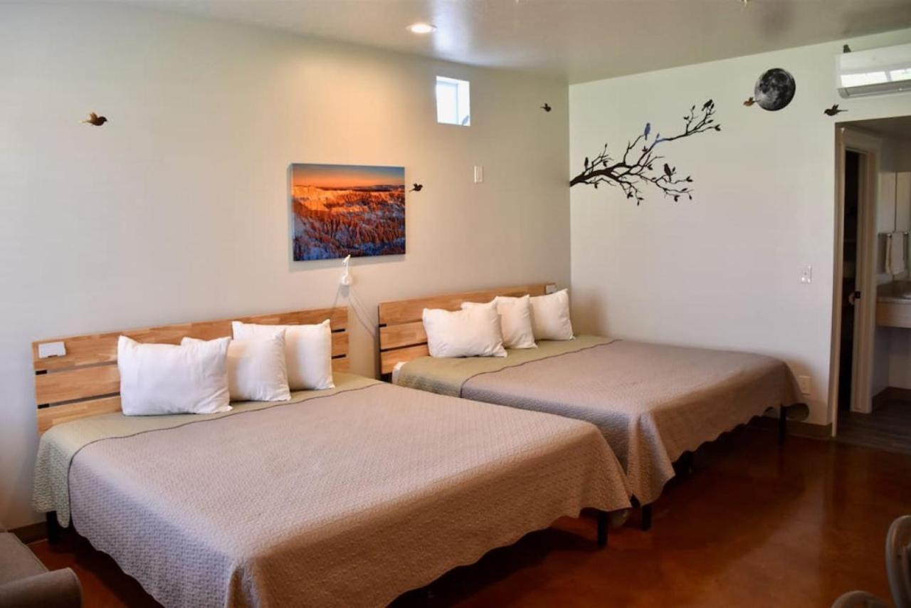 Bunkhouse 3B With Full Bath — hotel in Laverkin