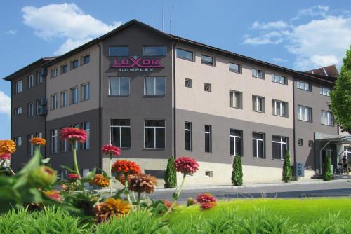 Luxor — hotel in Ivaylovgrad
