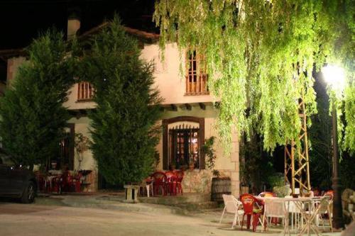 Hotel Rural Pantano de Burgomillodo — hotel in Carrascal Del Rio