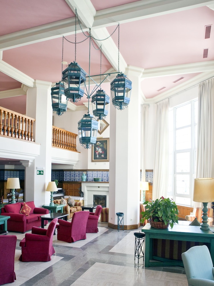 Aparthotel Trevenque — hotel in Monachil