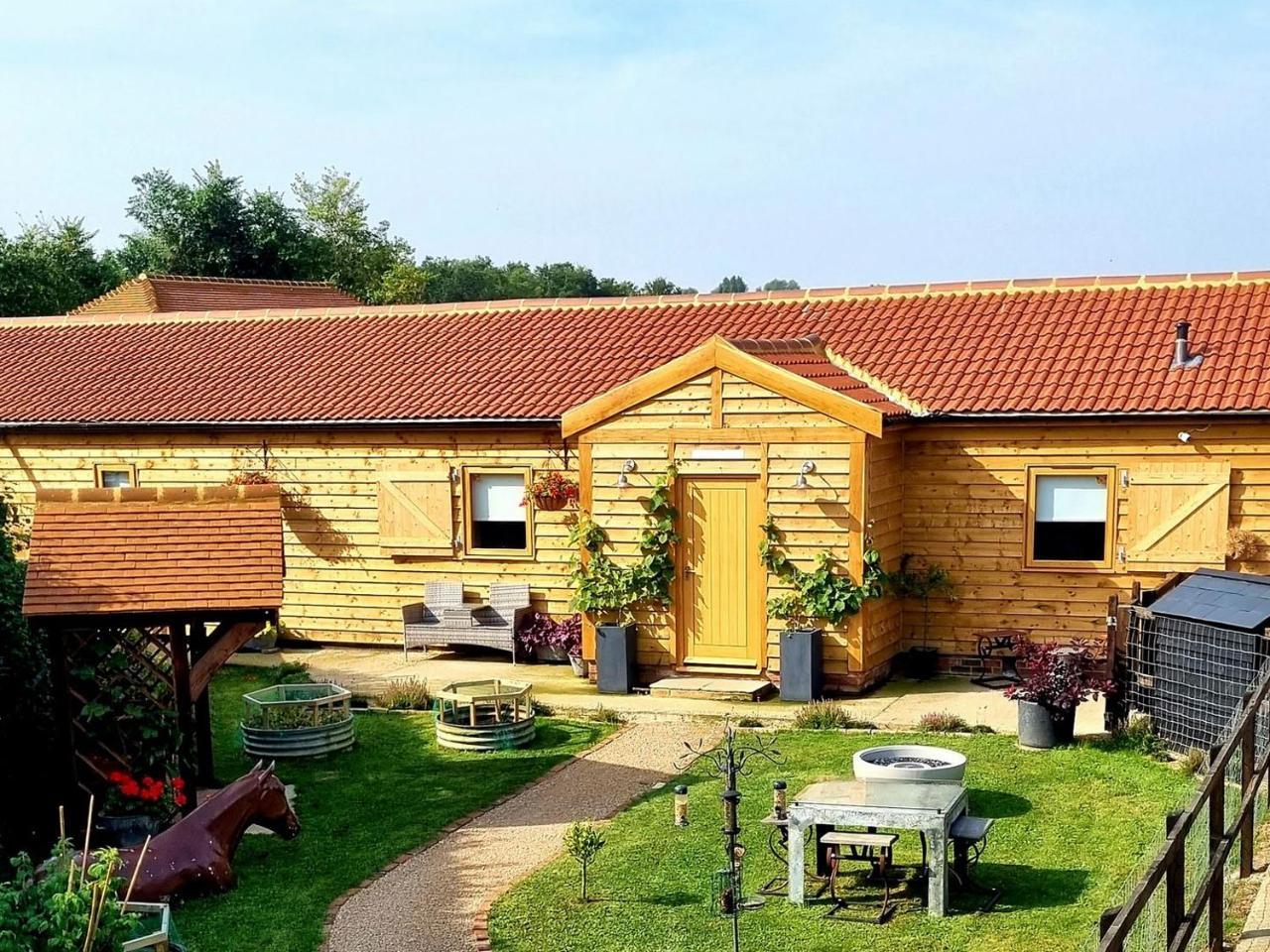 Mac Shack Cottage Uk32376 — 5-Star Luxury Hotel in Ovington, United Kingdom
