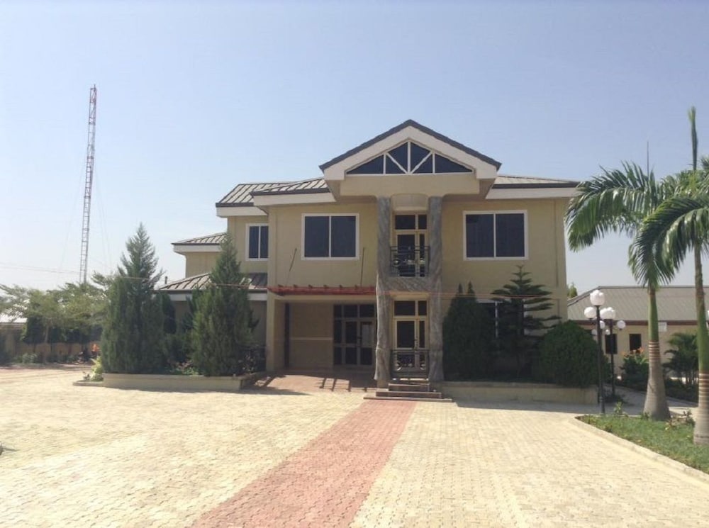 Golden Horse Hotel — hotel in Bolgatanga