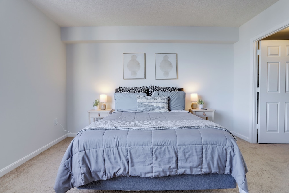 Arlington Apartments Near Metro — 4-Star Luxury Hotel in Arlington, United States