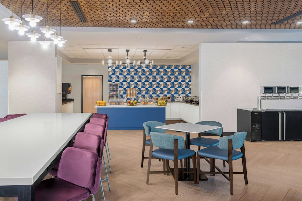 Fairfield Inn & Suites By Marriott Norfolk - photo 35