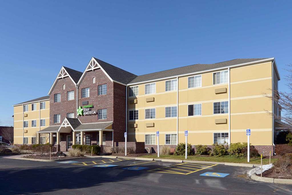Extended Stay America Select Suites Providence Airport — hotel in Warwick