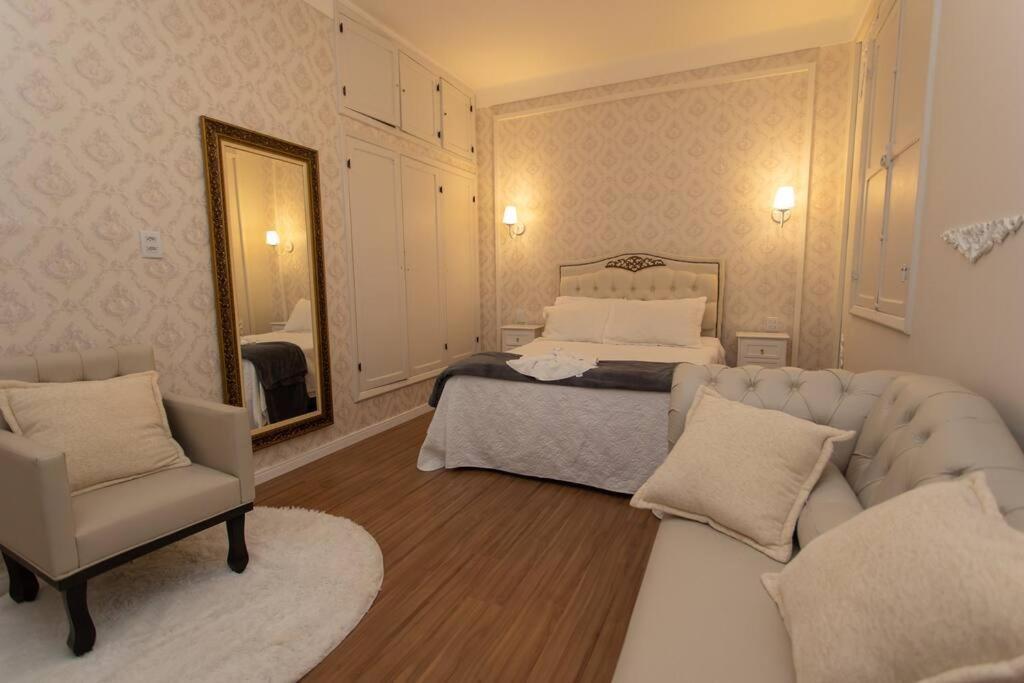 Casa Fé Caminhos de Ouro Preto — 4-Star Luxury Hotel in Ouro Preto, Brasil