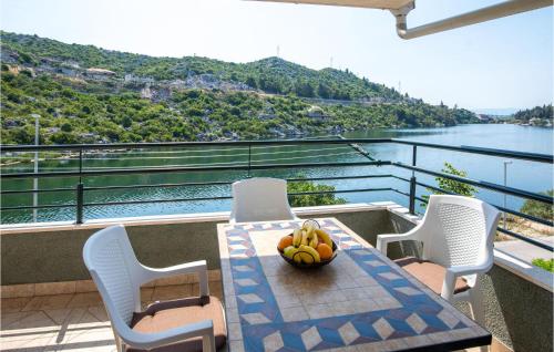5 Bedroom Stunning Apartment In Ploce — 4-Star Luxury Hotel in Ploce, Croatia
