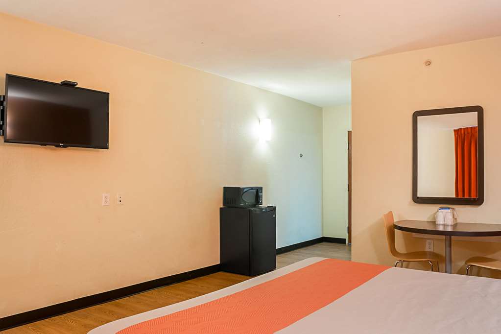Motel6 New Orleans LA Near Downtown - photo 16