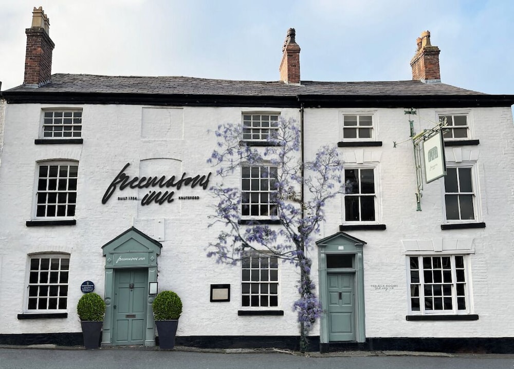 The Silk Rooms At The Freemasons Inn — Knutsford