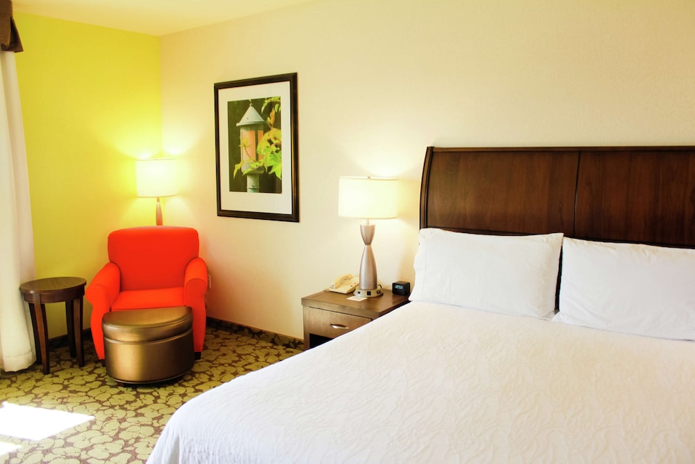 Hilton Garden Inn Redding - photo 29