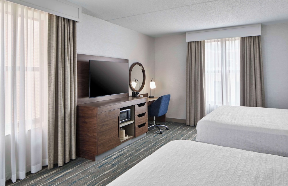 Hampton Inn & Suites Saratoga Springs Downtown - photo 12