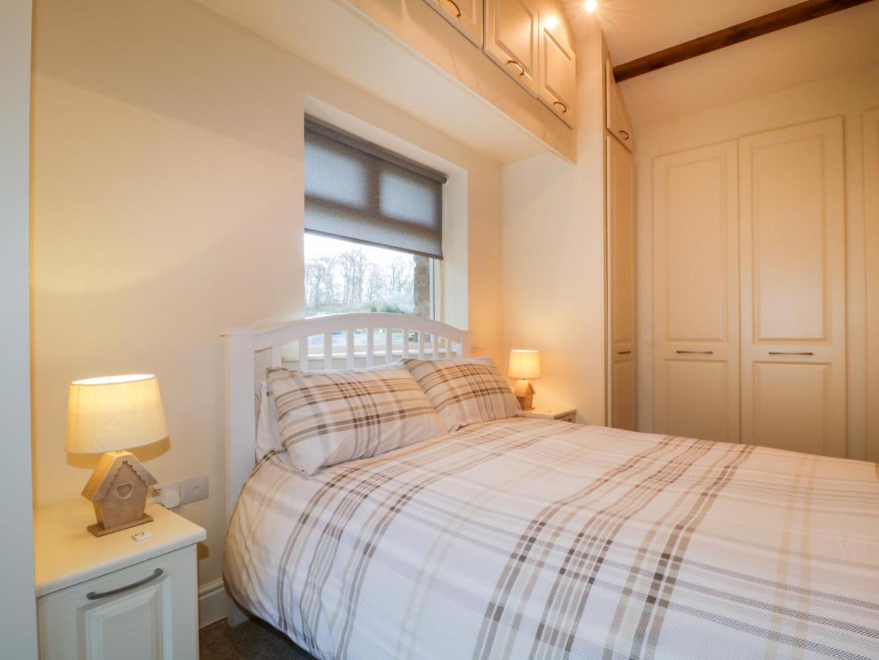 Carwinley Mill House Cottage — 5-Star Luxury Hotel in Carlisle, United Kingdom