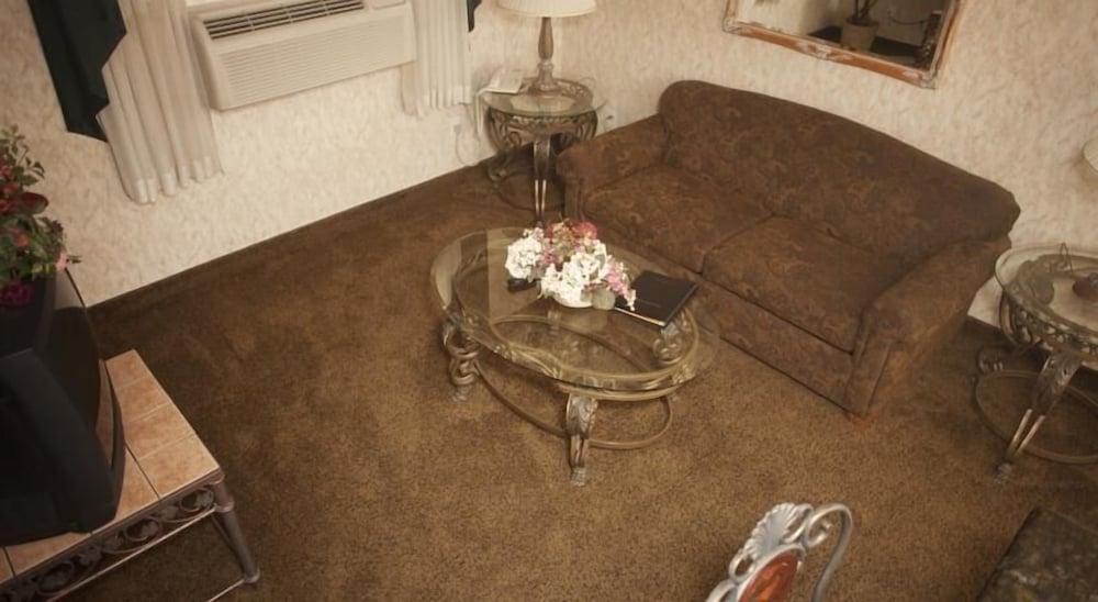St. George Inn & Suites - photo 42