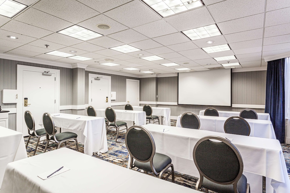 DoubleTree by Hilton Hotel Memphis - photo 63