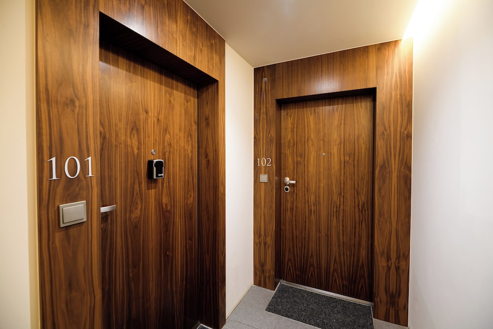Native Apartments Sukiennicza 8 — 4-Star Luxury Hotel in Krakow, Poland