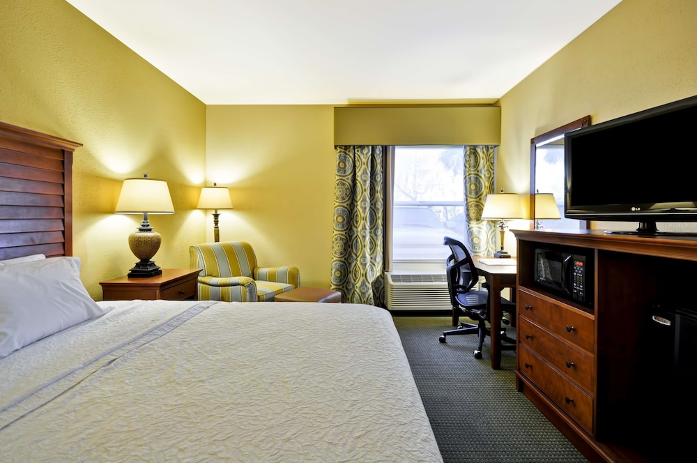 Hampton Inn & Suites Charleston Mt. Pleasant Isle Of Palms - photo 7