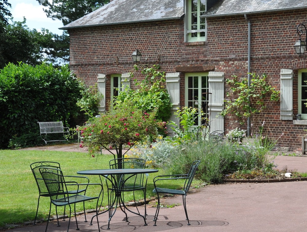 Les Jardins de Beauve in Beauvais, France