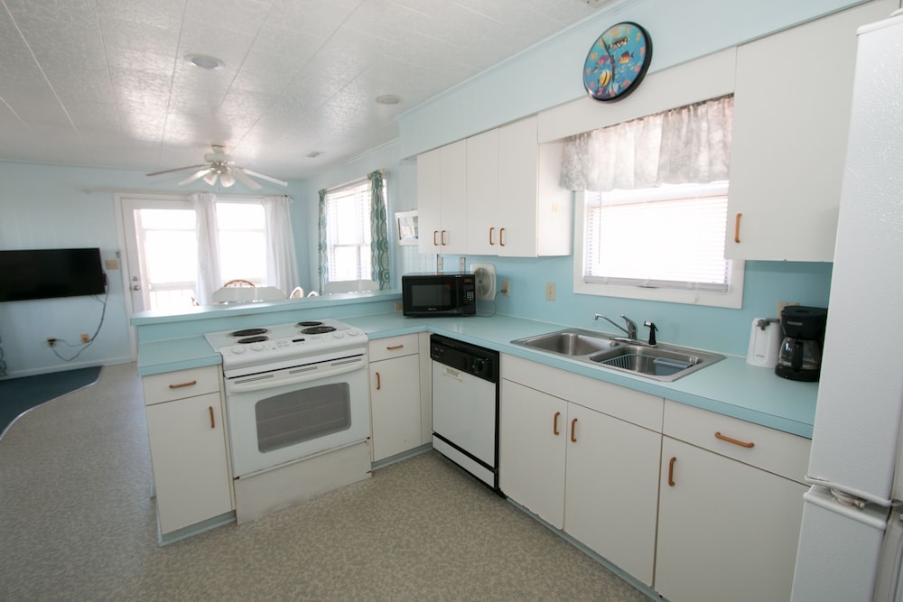 Outer Banks Motel - photo 101