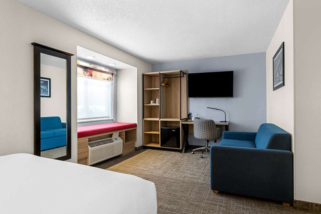 Best Western Buffalo Inn Suites - photo 9