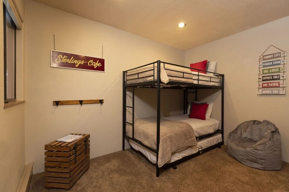 Purgatory Ge Studio Deluxe Studio Bedroom Hotel Room by Redawning Durango - photo 4